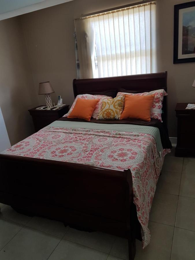 New Kingston Luxurious Secure Condo المظهر الخارجي الصورة